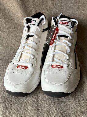 NWT pair of vintage Reebok RB 709 FLU athletic sneakers Sz 14 EEEE XWide
